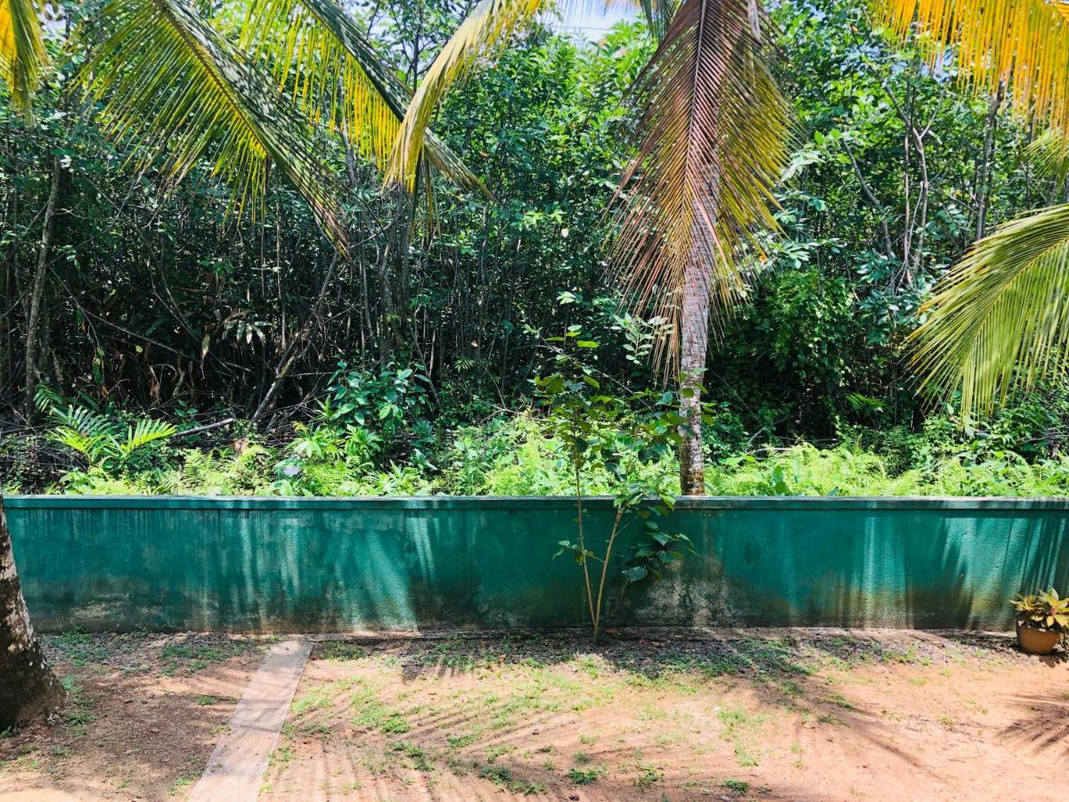 Jungle Restaurant And Villa Унаватуна Экстерьер фото