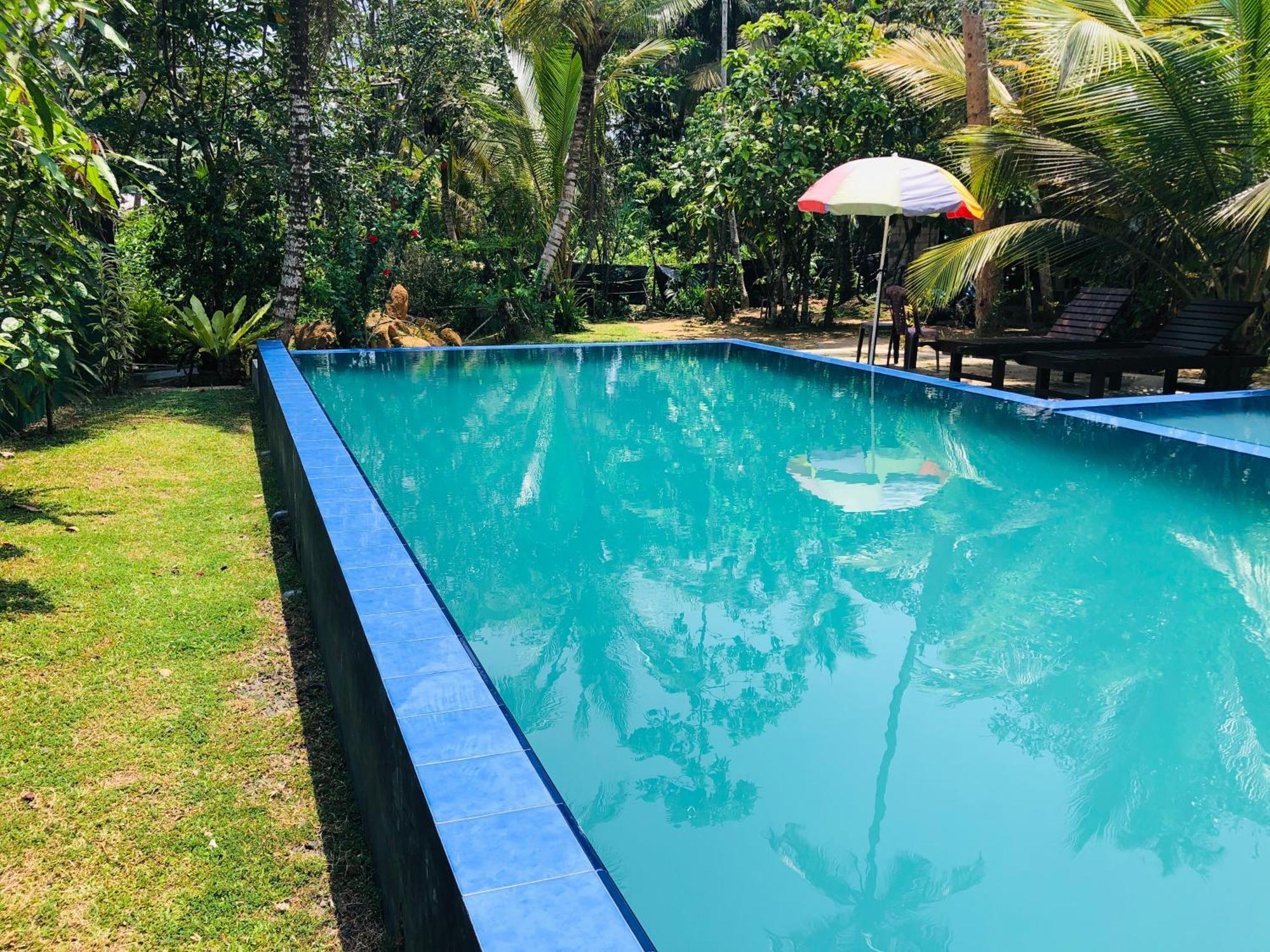 Jungle Restaurant And Villa Унаватуна Экстерьер фото