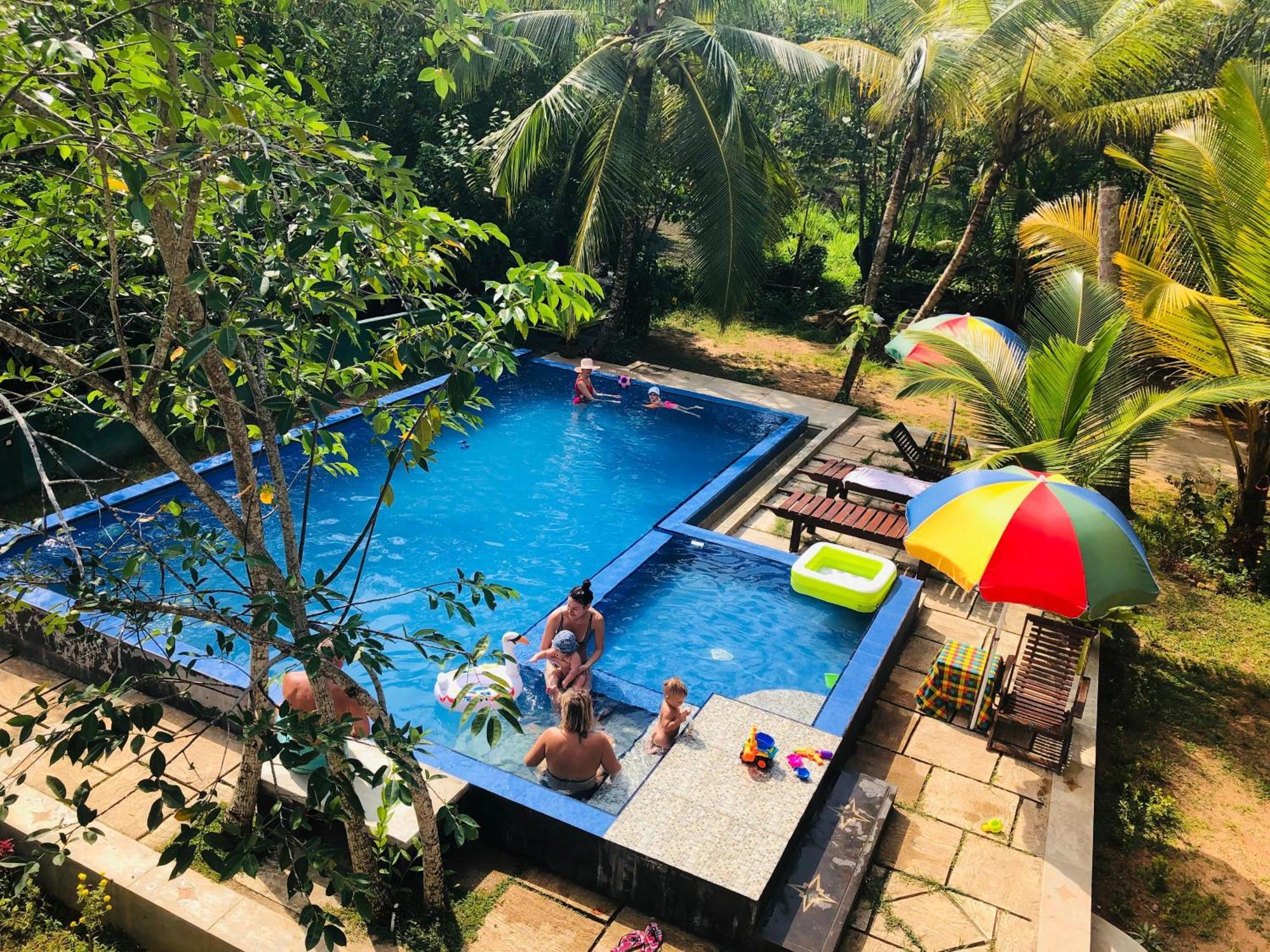Jungle Restaurant And Villa Унаватуна Экстерьер фото